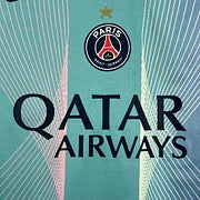PSG Paris Saint Germain maillot foot concept bleu 25/26